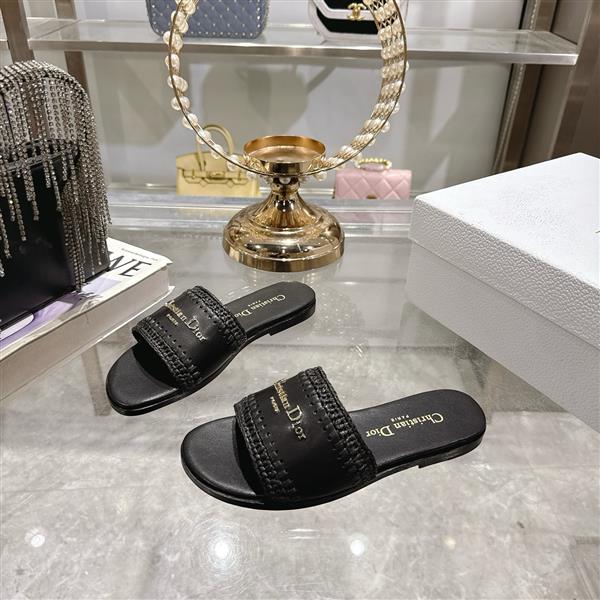 20251128184321893 250